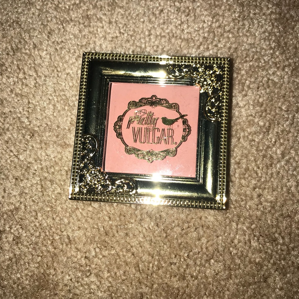 Pretty Vulgar blush in Hush Blush